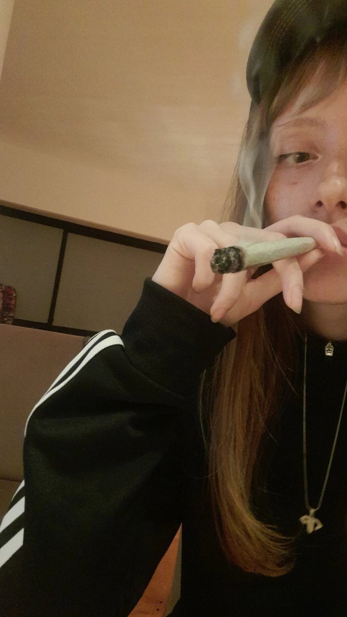 Laura posting tweet media