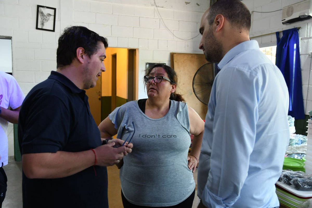 JoseIScotto's tweet photo. En #LaCalera, junto al vocal @JuanAmus acompañamos al Merendero “Copa de Leche El Chorrito” con la entrega de elementos a través del #ProgramaMANOS.
Este lugar es mucho más que un espacio donde los jóvenes se alimentan: aquí encuentran contención, hacen amistades, juegan y se sienten incluidos.
Quiero reconocer el enorme trabajo de quienes sostienen este merendero todos los días. Con esfuerzo y compromiso logran que cada joven crezca con dignidad y esperanza.