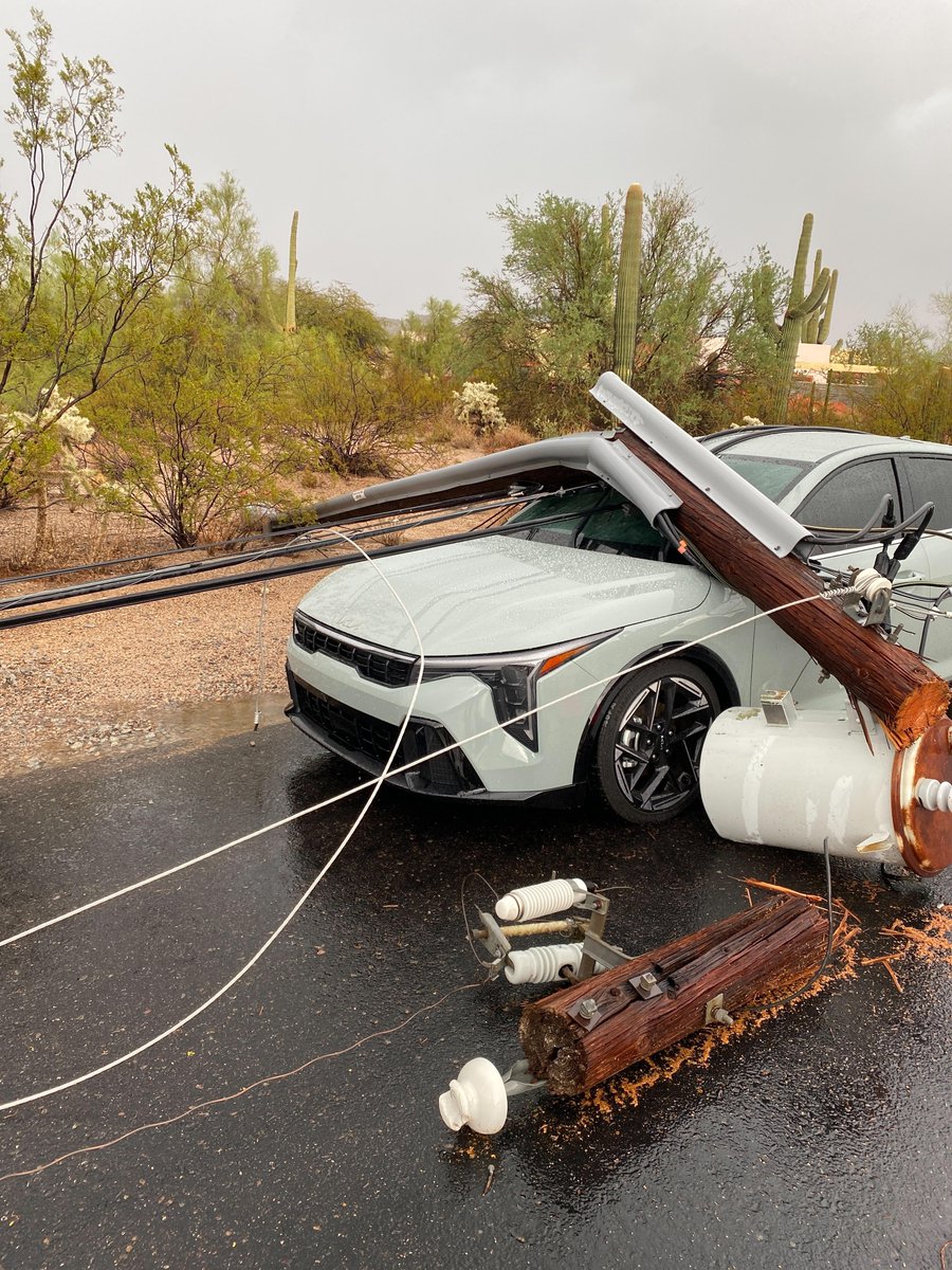 SRPconnect's tweet image. Our crews stayed busy this past weekend! Thank you to all of our team members who worked safely to restore power as quickly as possible during the intense storms.