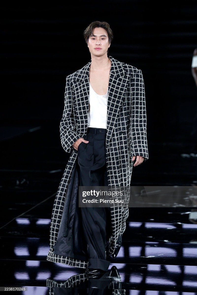 morningsungmnf's tweet photo. ตรงนั้นมันคือที่ของเจมจริงๆ เก่งมาก ภูมิใจ 

GEMINI LEDEFILE WALK YOUR WORTH

#LEDEFILELOREALPARIS 
#LeDefileLOrealxGemini https://t.co/rSkkmUId9w