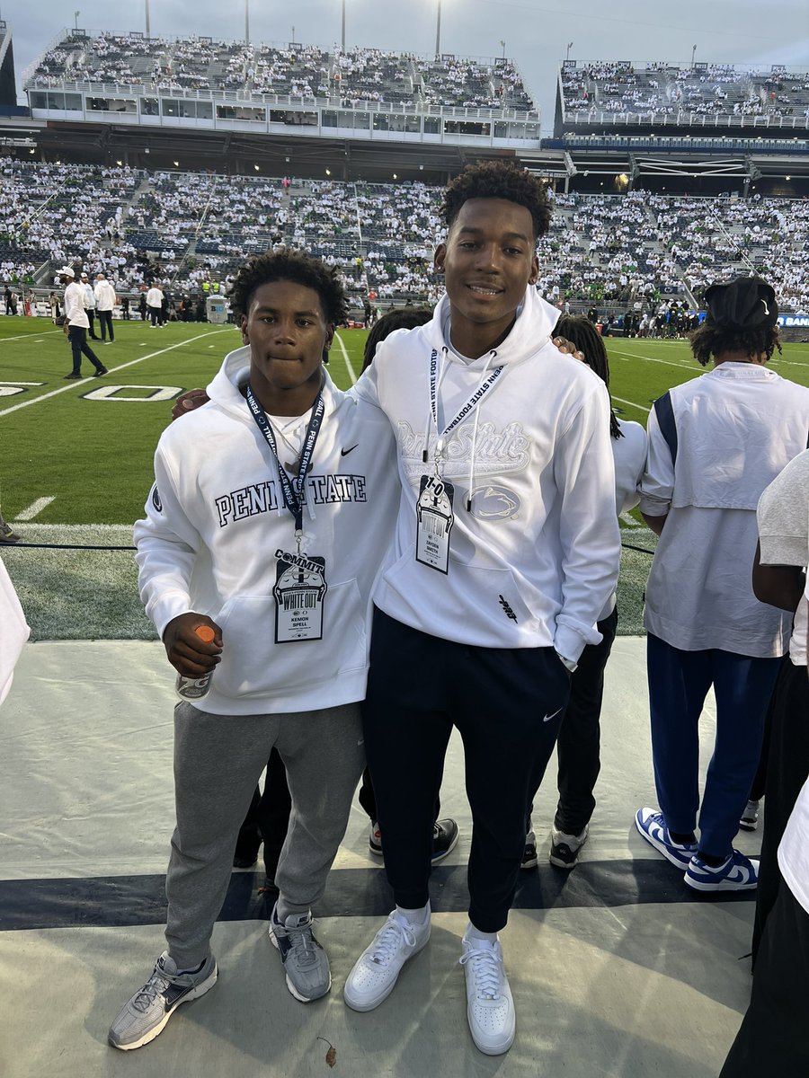 Had a great time at the <a href="/PennStateFball/">Penn State Football</a> White-Out 🦁 🔵 ⚪️ 
Thank you <a href="/coachjfranklin/">James Franklin</a> <a href="/Coachdanconnor/">Dan Connor</a> <a href="/CoachTHowle/">Ty Howle</a> <a href="/CVHS_Football/">Cumberland Valley Football</a> <a href="/KemonJones9/">Kemon spell</a>