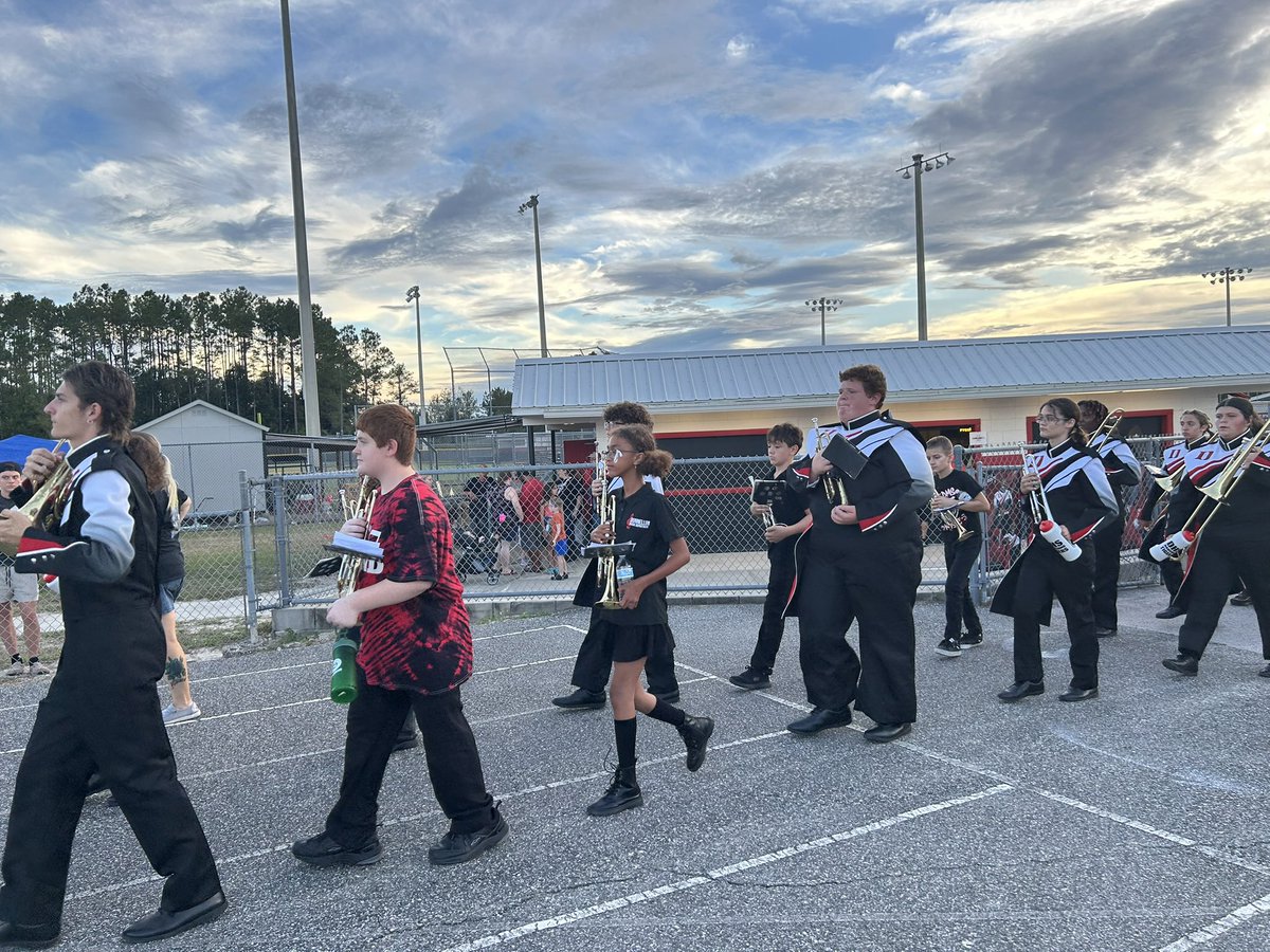 Dunnellon Middle School tweet media