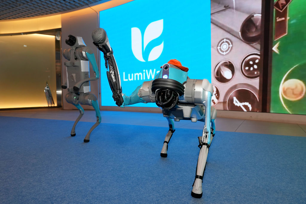 SuiNetwork's tweet image. 🇰🇷 Sui in Seoul: A Week of Innovation + Connection at KBW 2025

From KBW: IMPACT to Builder House: APAC, Sui showed up across Korea Blockchain Week - bridging regulators, institutions, builders, and community.

Here’s the recap 👇