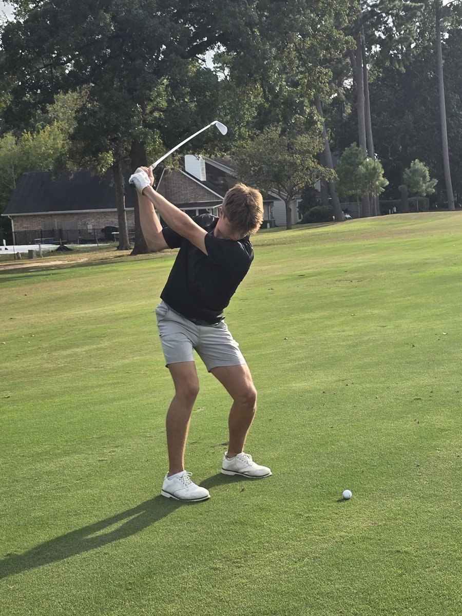 #KParkgolf guys kicked off the season today with 36 holes @ Walden on Lake Conroe. Cory Case came away with the Individual win at even par 72-72. The team finished 7th 350-326. #WeAreKPark <a href="/HumbleISD_KPHS/">Kingwood Park HS</a>