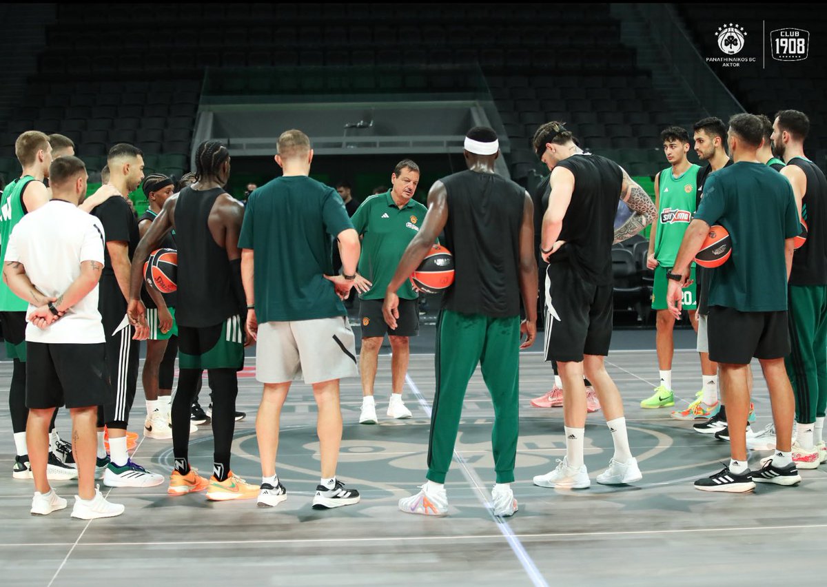 Καλή σεζον να έχουμε☘️
Μπαίνουμε σαν Grande φαβορι.
Η ομάδα θα τα καταφέρει με τους παιχταραδες που έχει, τον αταμαν , με αυτόν τον κόσμο και το γήπεδο δίπλα της…και ότι αναποδιά και να θα έρθει δεν υπάρχει ανησυχία, είναι ο Γιαννακοπουλος εκει. 
#paobc