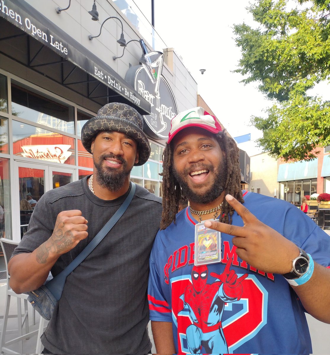 Jeszarthereal's tweet photo. Yo my homie 🥊 is a tru fighter 😎 invest now !!!! https://t.co/EqRXEzwj1I