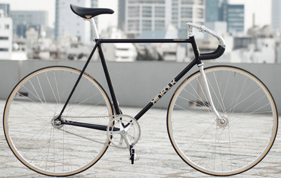 Jimmyspaceline's tweet image. This Kinfolk track frame represents the pinnacle of Japanese frame building tradition. Master Builder Shuichi Kusaka shapes each tube in his Kansai workshop! See it here: dlvr.it/TNMgQc  #TrackBike #JapaneseCraftsmanship #BikeLife
