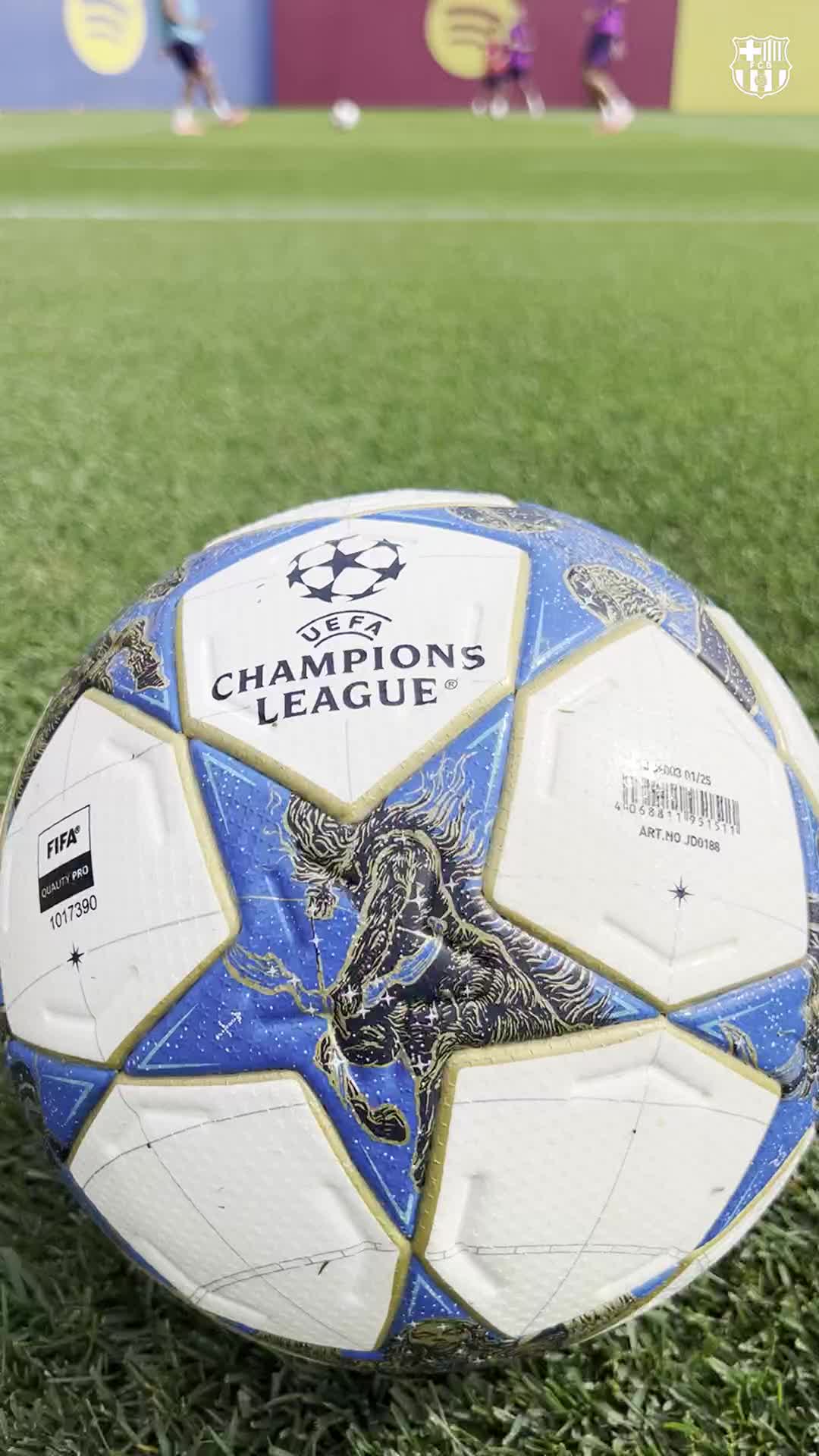 バルセロナ　記念ボール Amazon | FCバルセロナ 公式ライセンス サッカーボール サイズ5