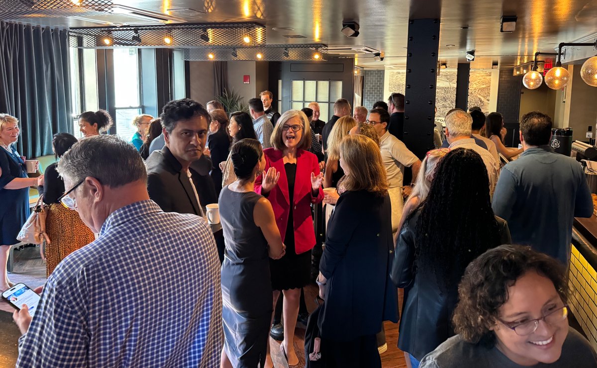 changds's tweet photo. Kicked off #BostonAIWeek at a packed breakfast with founders & investors https://t.co/HqMUOzgYQC, hosted by @kaliouby @gabizij @thecrafty @KapadiaMe.
4 quick takeaways 👇 https://t.co/LwuaMcVhOe