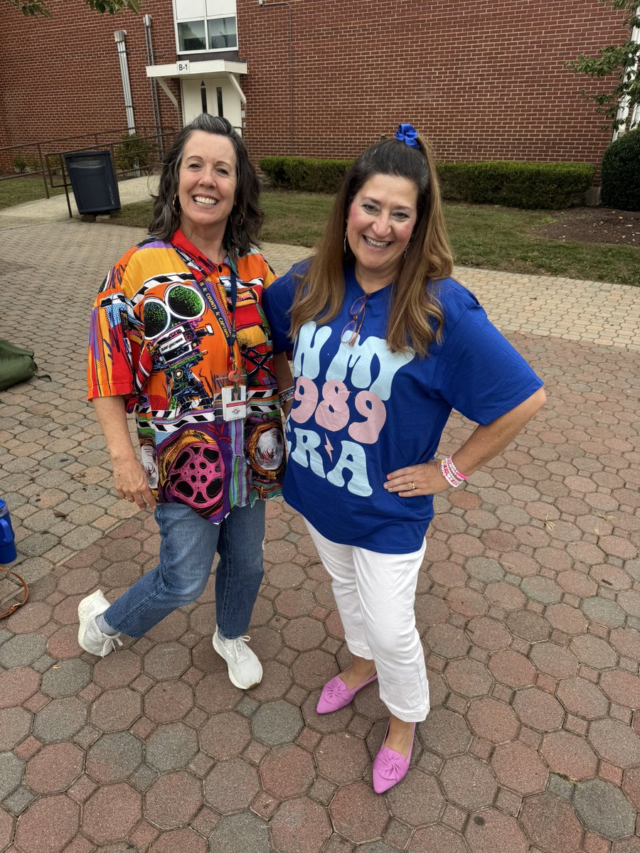 Calling all Swifties! We officially kicked off the countdown to the release of Taylor Swift’s 12th album, Life of a Showgirl, with a 1989-inspired Spirit Day! We celebrated the 1989-era album today with fun outfits and trivia during lunch.  <a href="/taylorswift13/">Taylor Swift</a> <a href="/LCPSOfficial/">LCPS News</a>