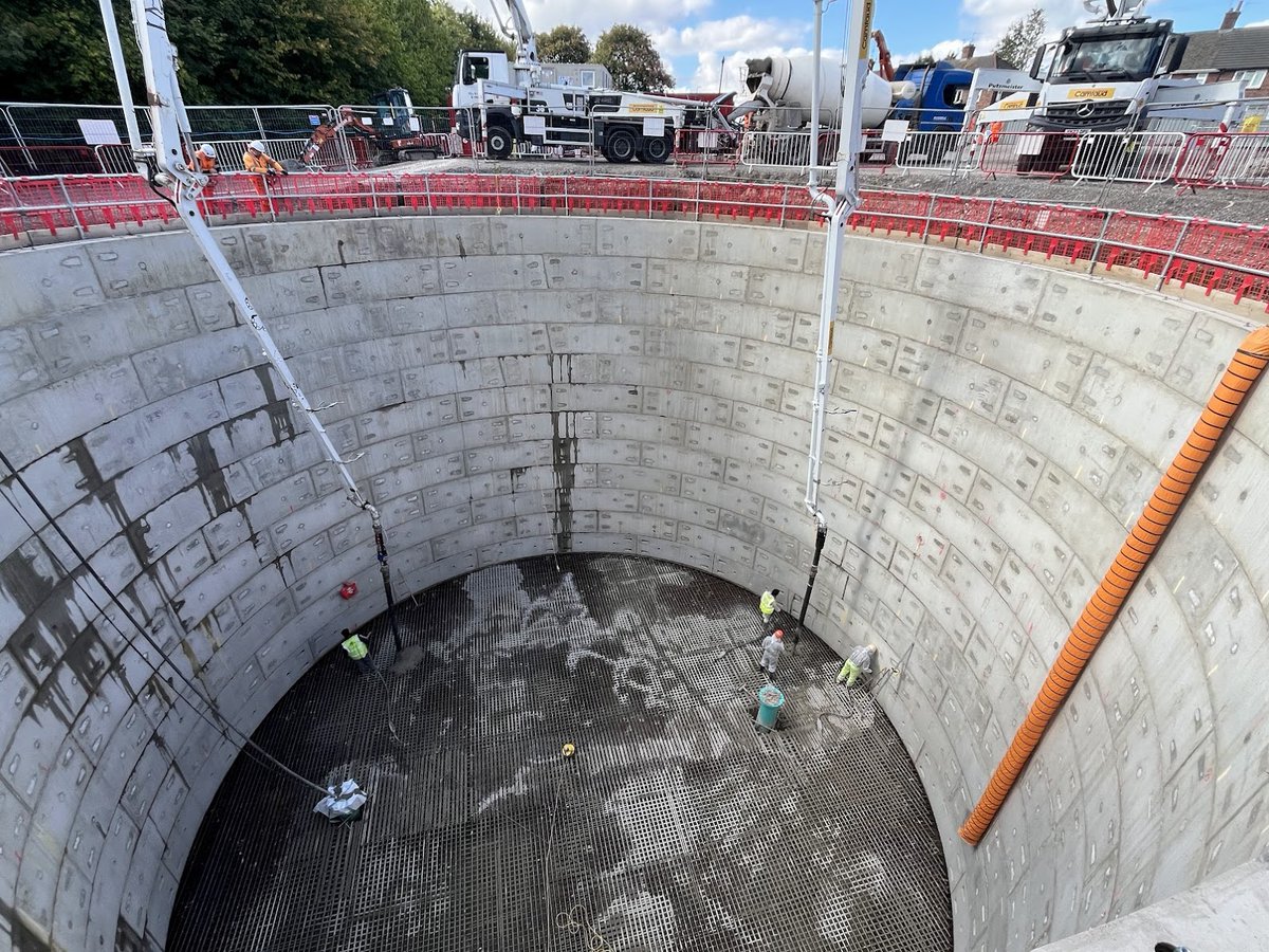 DoneganCivils's tweet photo. We've just completed the concrete base pour at Carr Mill, St Helens. 60t of steel &amp; 500m³ of concrete in one day. A major milestone in delivering @unitedutilities Better Rivers scheme, improving resilience &amp; reducing stormwater spills for local communities &amp; the environment. https://t.co/xwsTwJhSxp