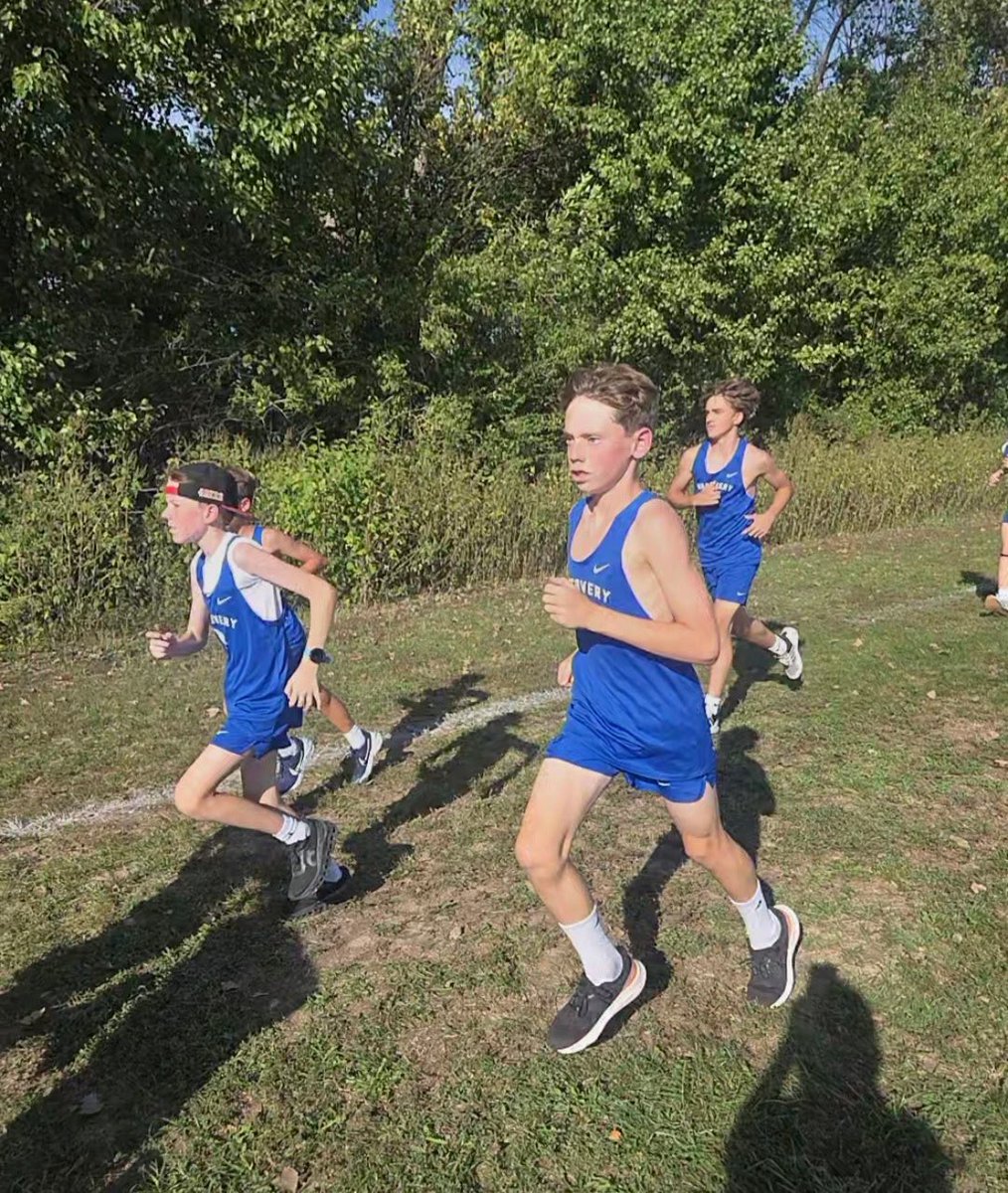 dmsbluejays's tweet photo. Cross Country had a meet this afternoon! Great job, athletes! #DMSLeads #DestinationDMS https://t.co/k5cK4XheIq