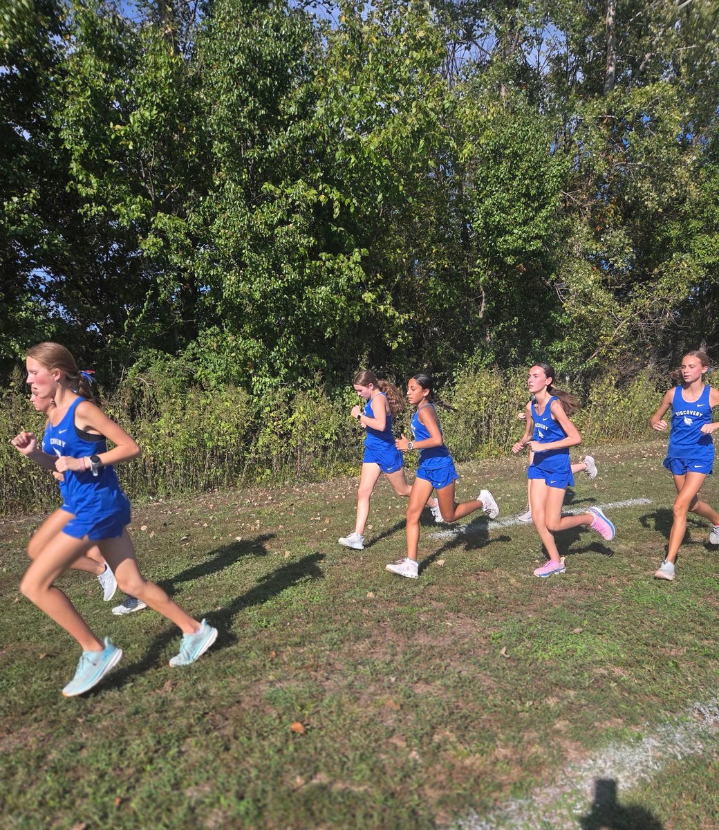 dmsbluejays's tweet photo. Cross Country had a meet this afternoon! Great job, athletes! #DMSLeads #DestinationDMS https://t.co/k5cK4XheIq