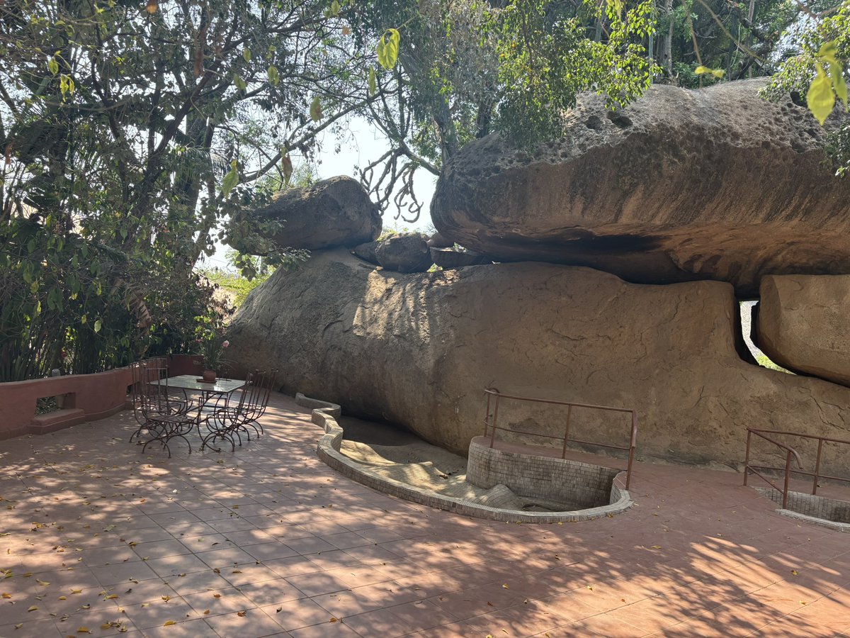 PChiriseri's tweet photo. A beautiful place somewhere in Zimbabwe https://t.co/odPcZ2Tfao