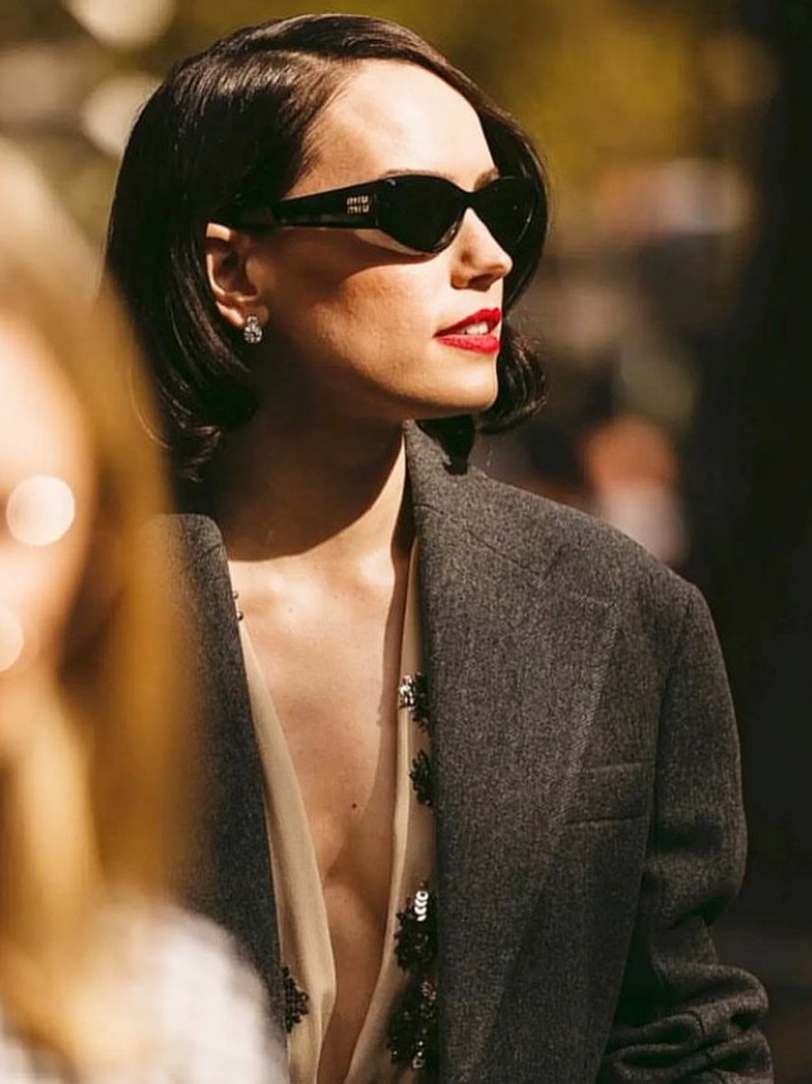 callamdenot's tweet image. We Bury The Dead recently has 89 % rotten tomatoes score … Daisy Ridley will be presenting the film at @sitgesfestival next moth ! ❤️‍🔥