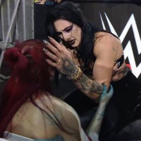 ExtremelyLiving's tweet image. I love how sweet Rhea is with Iyo. I love that she doesn’t give a shit  what was done  to her  person . But she goes  rabid when something is done to Iyo . #RHIYO #WWERaw