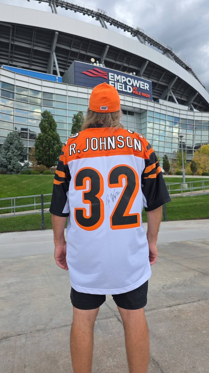 kdwhodey's tweet image. This one&apos;s for you 32. WHO DEY