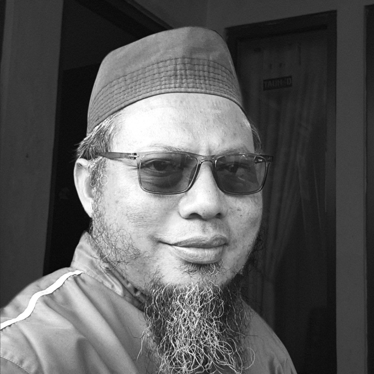 HusainA255's tweet photo. #FotoProfilBaru https://t.co/ZLDOQhMqe5