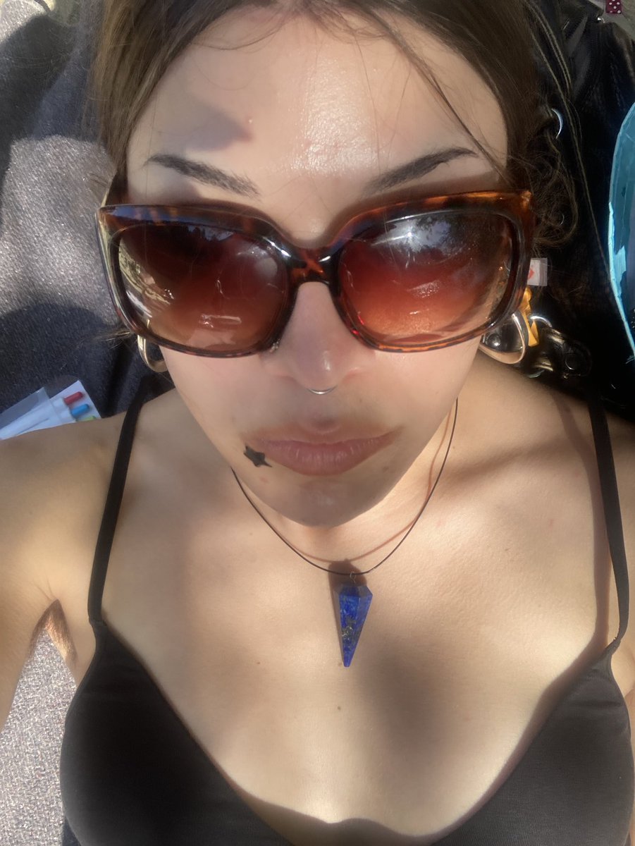 cutekitten116ix's tweet photo. hi twitter im back and im gayer than ever https://t.co/D7n3UeeqIm