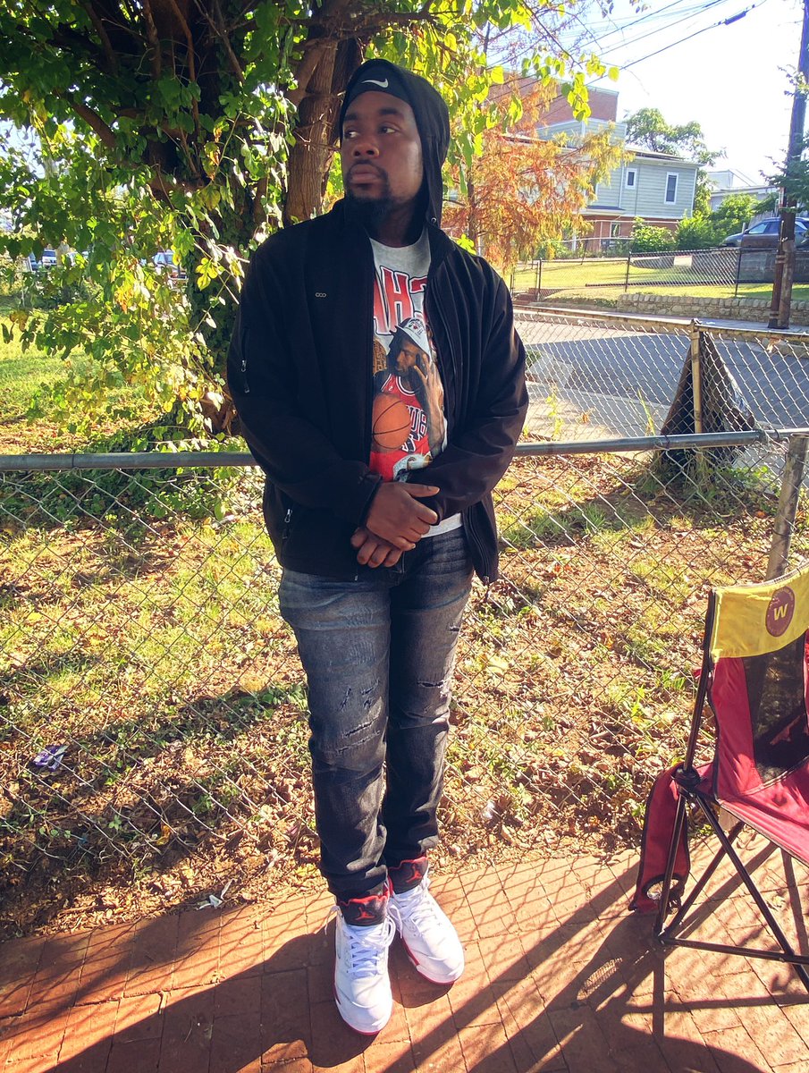 TharealLilFriz's tweet image. Lost what I thought I couldn’t live without but I’m still breathing 6️⃣💯 #lldamen🕊️#freemyhood🔓