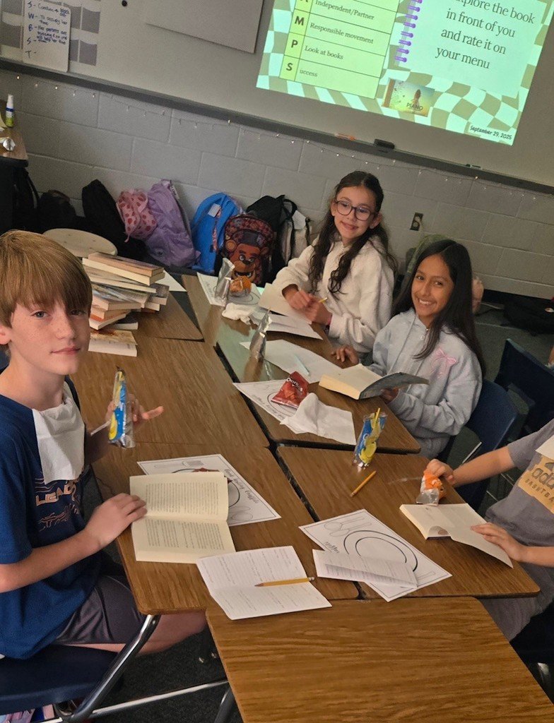 Travis_TWolves's tweet image. 📚✨ Ms. Rasuli’s 6th grade students participated in a Book Tasting! 🍎📖 They sampled different genres, explored new titles, and discovered books that sparked their curiosity. What a fun way to grow a love for reading! ❤️ #TravisReads #BookTasting #LoveOfReading