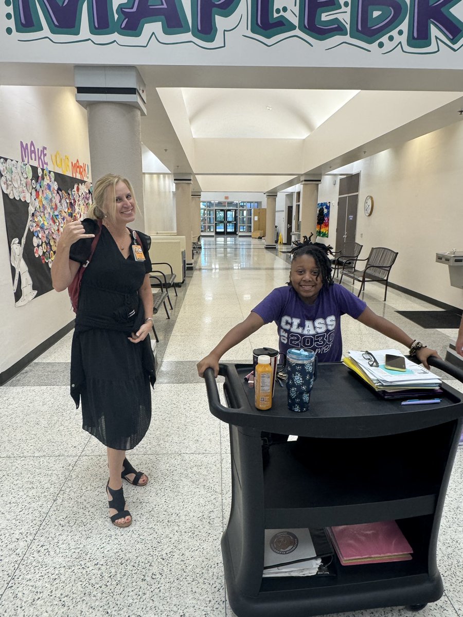 This 5th grader was ready to trade places with Mrs. Moyar and take over as Principal for the Day! 👏📚💜#FutureLeader <a href="/HumbleISD_MBE/">Maplebrook Elem</a> <a href="/HumbleISD/">Humble ISD</a> <a href="/HumbleISD_CBS/">HumbleISD_CBS</a> #mbeisfamily #focusonthegood