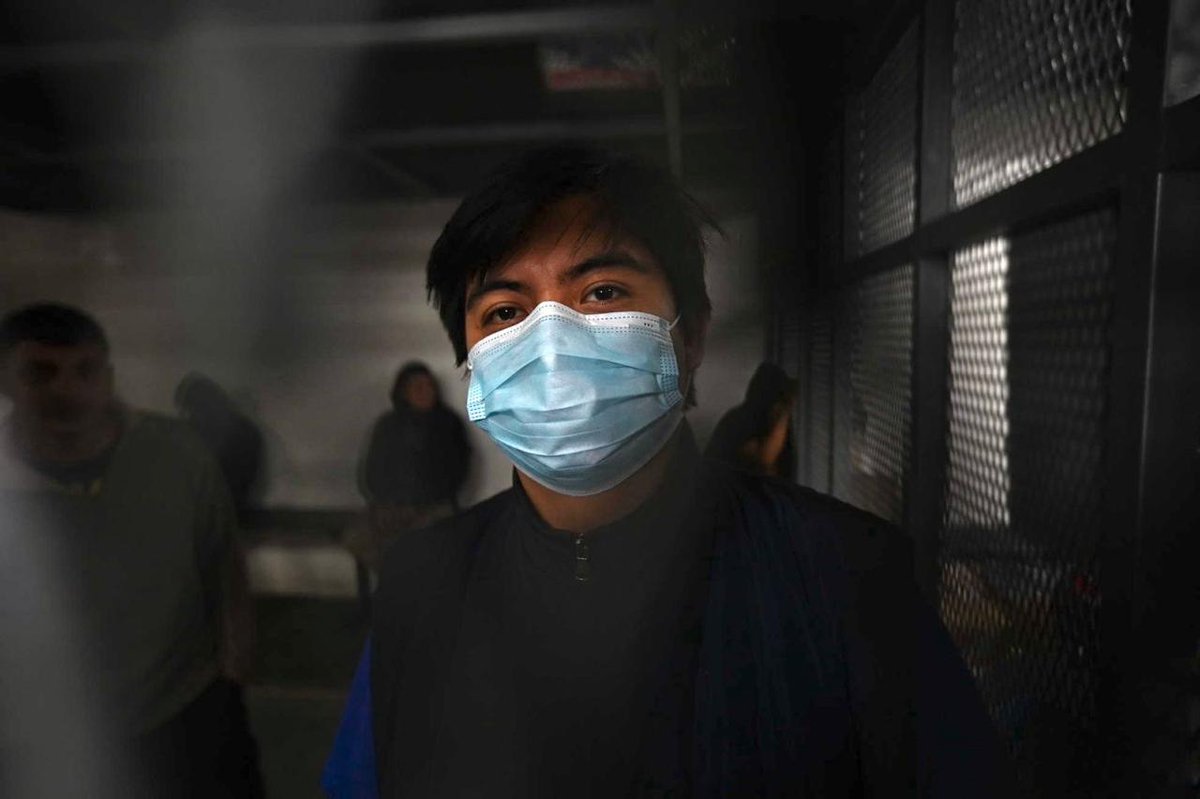 Juzgado Décimo Penal programa la audiencia de primera declaración de Edmar Arriola, estudiante universitario detenido por el Caso Toma USAC, para este jueves 2 de octubre a las 11 horas.

Fotografía: <a href="/AlianzaRgt/">Alianza por las Reformas</a>