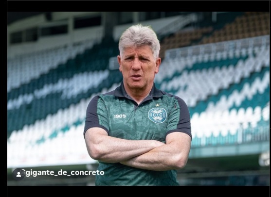 SRMB07's tweet photo. CORITIBA😡
COXA🤬
@CORITIBA #SérieBnaESPN
Clayson? Machado? e Carecaaaaaaaaaaa???????
3 FERIDAS!!!!!
#FORAmozart FORA MARIA DO BAIRRO!
RENATO GAÚCHO pra antes de ontem! https://t.co/0qMNXMkSId