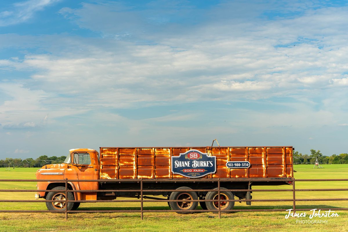 Element321's tweet photo. Old COE Farm Truck hauler repurposed into a sign for a sod farm 

#Texas #vanishingtexas  #ipulledoverforthis   #tmwanders #backroad_visions  #grime_lords 
#ruralexploration #rural  #abandoned  #abandonedtexas #abandonedphotography
#sony #sonya7ii  #sonyphoto  #tamron  #tamronusa https://t.co/cE0pTsrIPL