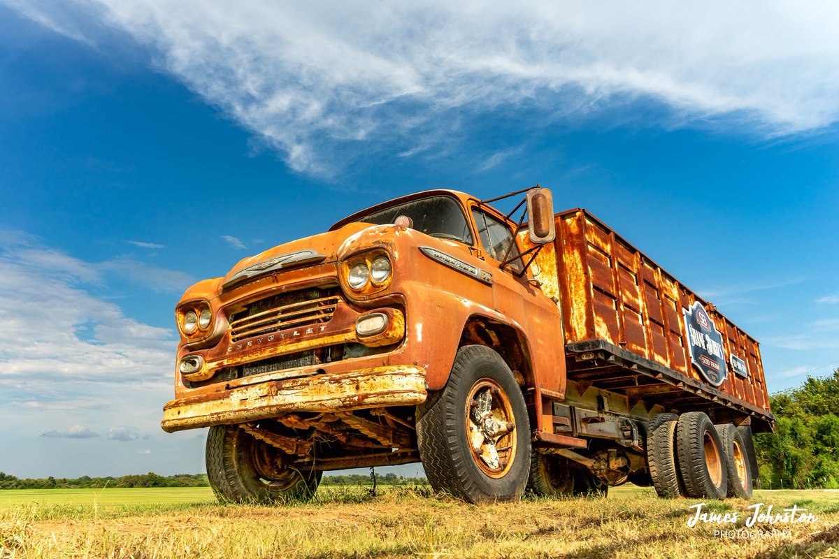 Element321's tweet photo. Old COE Farm Truck hauler repurposed into a sign for a sod farm 

#Texas #vanishingtexas  #ipulledoverforthis   #tmwanders #backroad_visions  #grime_lords 
#ruralexploration #rural  #abandoned  #abandonedtexas #abandonedphotography
#sony #sonya7ii  #sonyphoto  #tamron  #tamronusa https://t.co/cE0pTsrIPL
