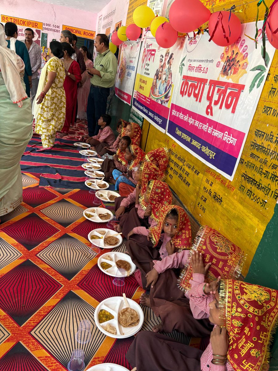 दिनांक 29.9.2025 को मिशन शक्ति फेज 5.0 के तहत जनपद फतेहपुर में जिलाधिकारी महोदय द्वारा “ कन्या पूजन” किया गया। इस अवसर पर जिला प्रोबेशन अधिकारी महोदय भी उपस्थित रहे।
#MissionShakti5
 #kanyapujan 
<a href="/UPMahilaKalyan/">UP Mahila Kalyan</a> 
<a href="/UPGovt/">Government of UP</a> 
<a href="/InfoDeptUP/">Information and Public Relations Department, UP</a> 
<a href="/dmfatehpur/">DM/DEO FATEHPUR</a> 
<a href="/DpoFatehpur/">District Probation Office, Fatehpur</a>