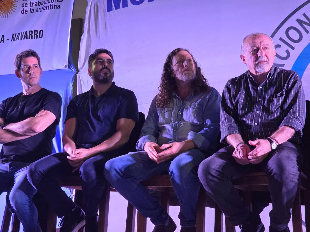 En #Mercedes los compañeros y compañeras del movimiento de trabajadorxs que integramos la lista de #FuerzaPatria en la provincia realizamos en UNIDAD un acto repleto de contenido político en el club Comunicaciones. A José Luis Espert lo financian los narcotraficantes, a nosotros