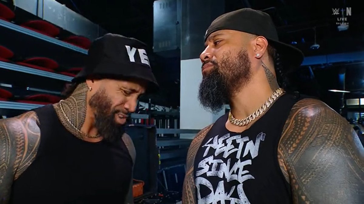 theusotwinzcom's tweet image. #TheUsos #YEET