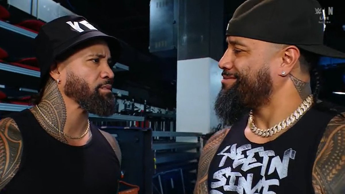 theusotwinzcom's tweet image. #TheUsos #YEET
