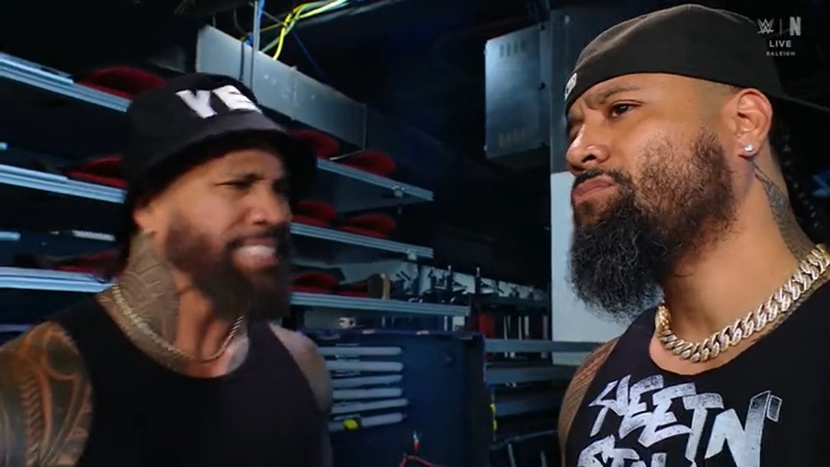 theusotwinzcom's tweet image. #TheUsos #YEET