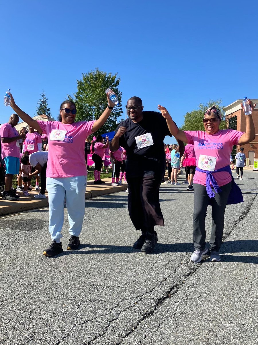 MDP_CF's tweet image. This wknd founder &amp;amp; president Jackki Kennedy participated in the Friends of @HFGCancerCenter’s 5k! 

Help us as we continue to support them at The KBWB. Early bird pricing ends OCT 5TH. Join us for a night of elegance &amp;amp; fun! Buy your tix at MDPCF.org

#MDPCF #5k