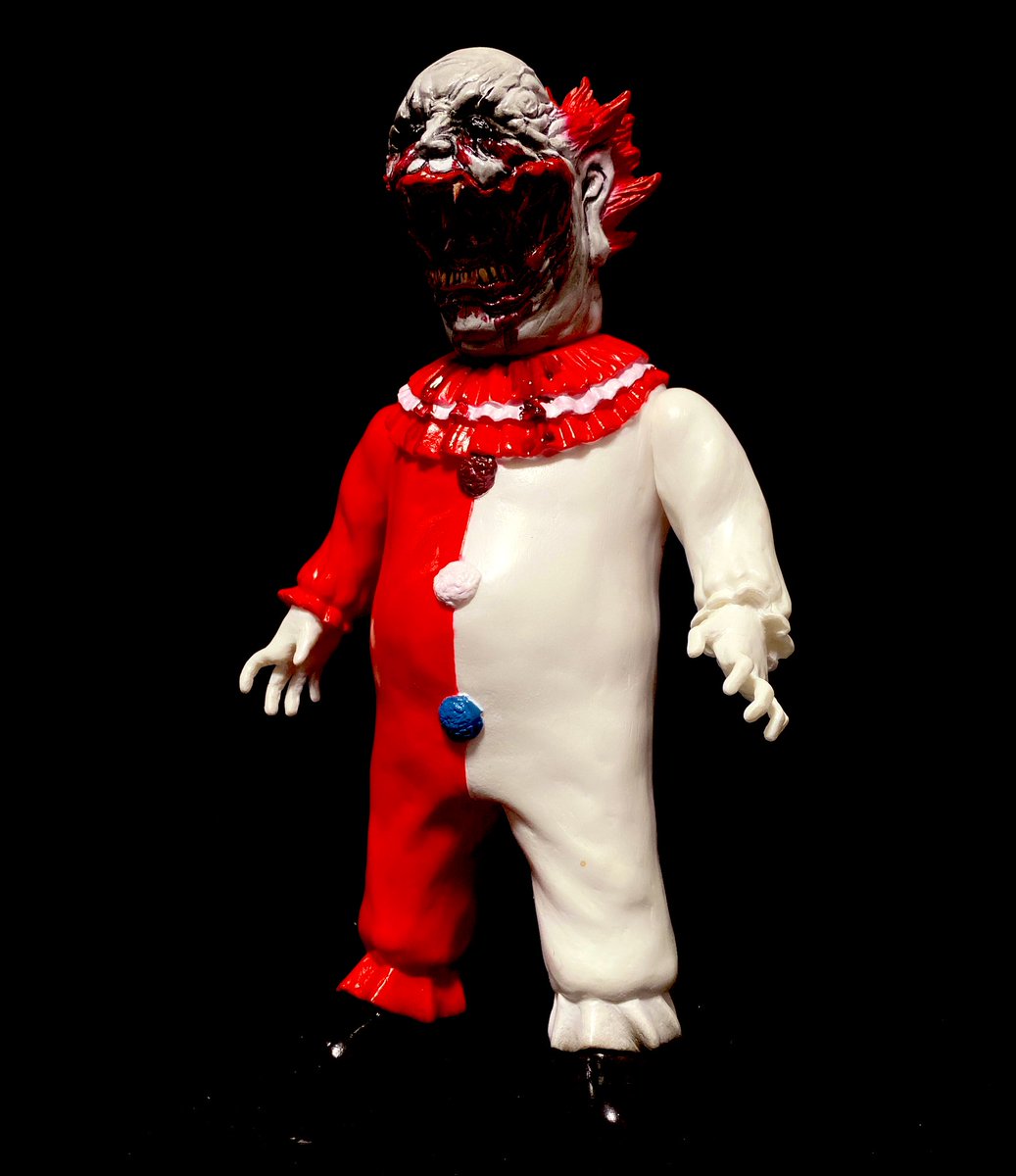 NAGARE6666's tweet photo. いつかこいつのみで！

#sofvi #ソフビ　#JohnWayneGacy #暗黒エンターテイメント https://t.co/M8YfbmvVm0