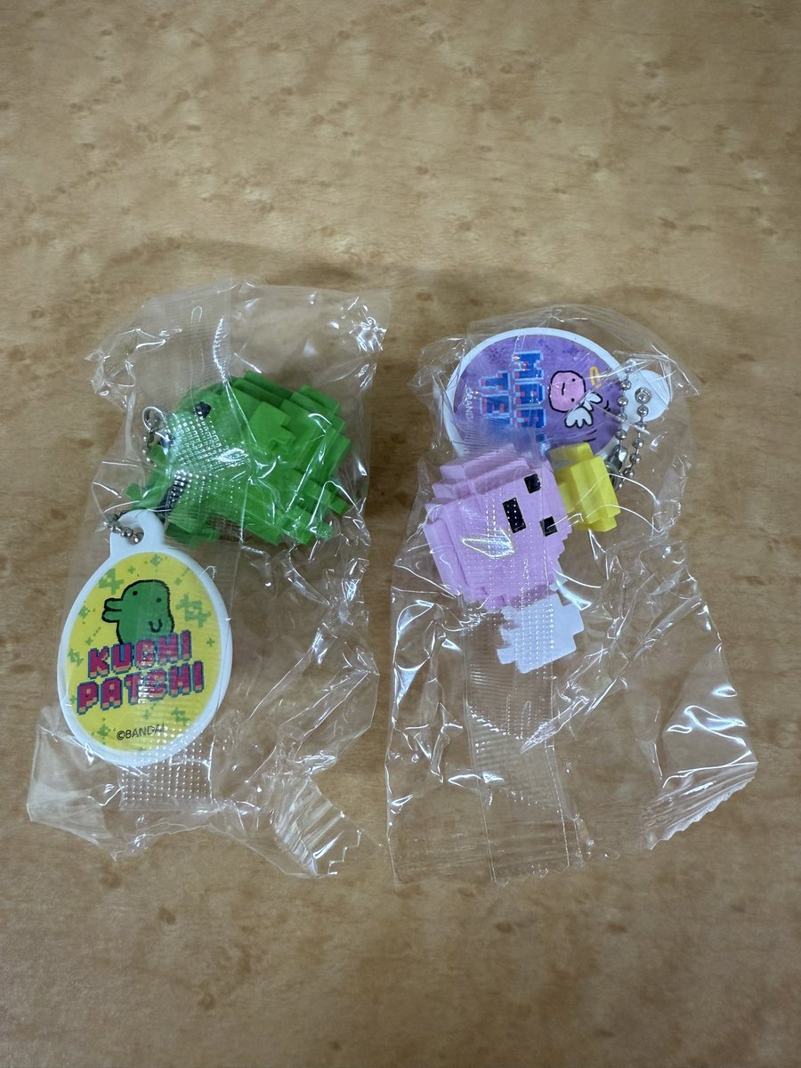 ⭐️たまごっち ドットフィギュアチャーム交換⭐️
譲　まるてん くちぱっち
求　まめっち
※同日普通郵便にて交換可能な方お気軽にお声掛けください🙇‍♀️
#たまごっち交換 #まるてん #くちぱっち