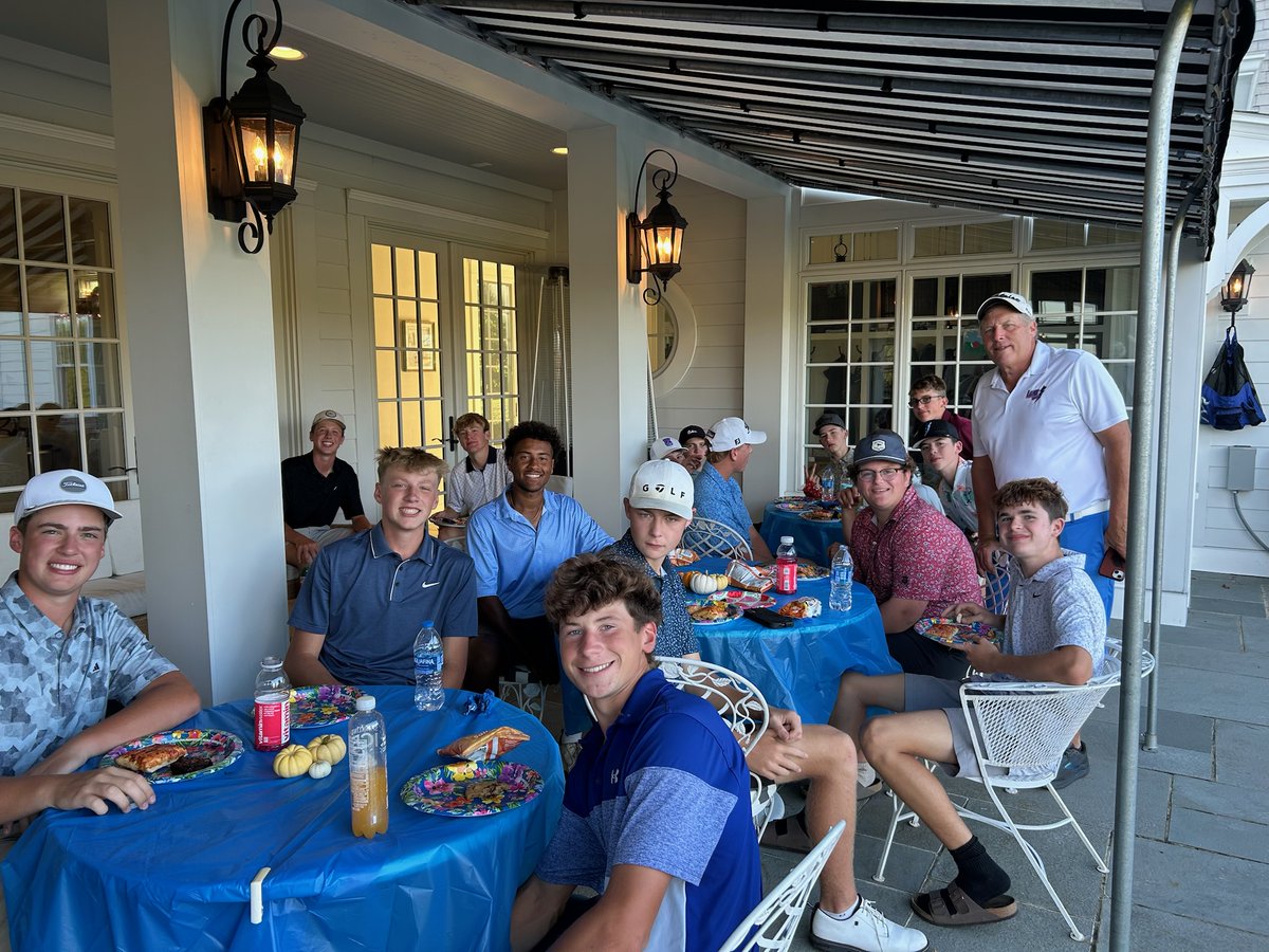 TGrubb36's tweet photo. Great day Sunday at Firestone CC, then Congress today with team meal at Mr &amp; Mrs Potashnik's home. Thanks so much!! Sectional tomorrow let's GO LOW ! @Lake_Athletics https://t.co/ZolytJe97I