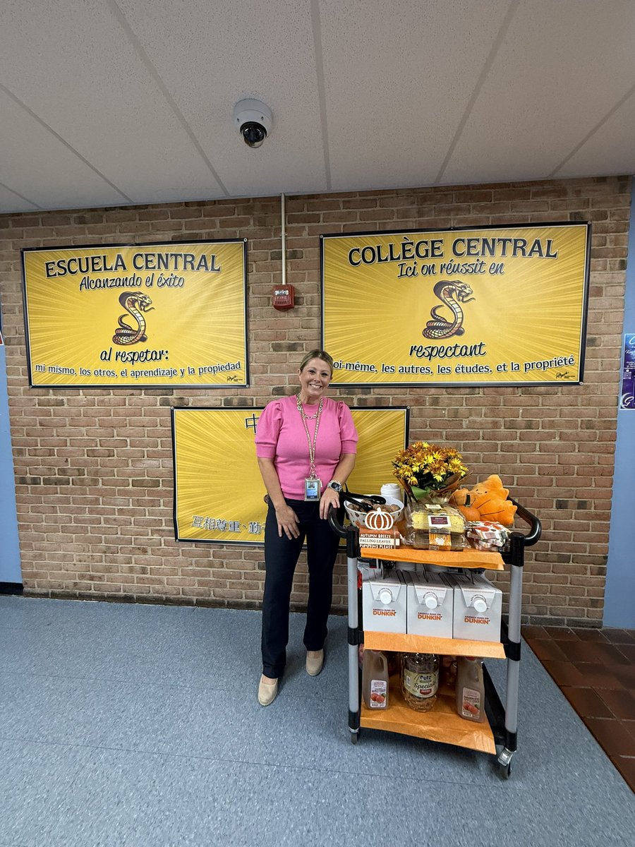 Mrs_Pfisterer's tweet photo. Thank you Central Middle PTSO, families and Dunkin in Edgewater for helping our teachers feel special on National Coffee Day! We appreciate your support! #belonggrowsucceed https://t.co/dniKuyD9fb