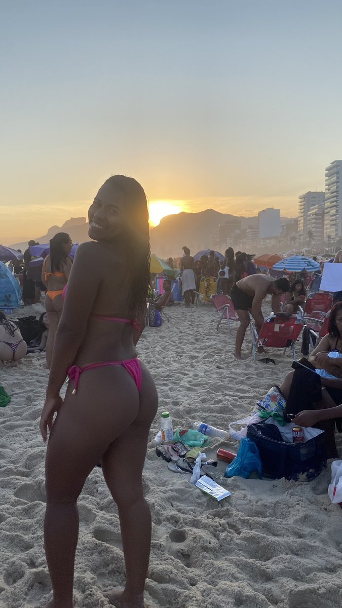 Giovanna Freitas🕰️ tweet media