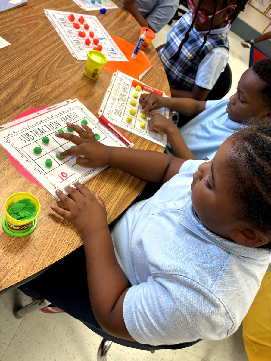 Ms. Hayward’s 1st grade class 'smashed' their subtraction lesson today! The students used playdough and their smashing technique to find the difference in subtraction equations. #PerseverancePropelsProgress <a href="/craighead_lions/">Craighead Elementary</a>
