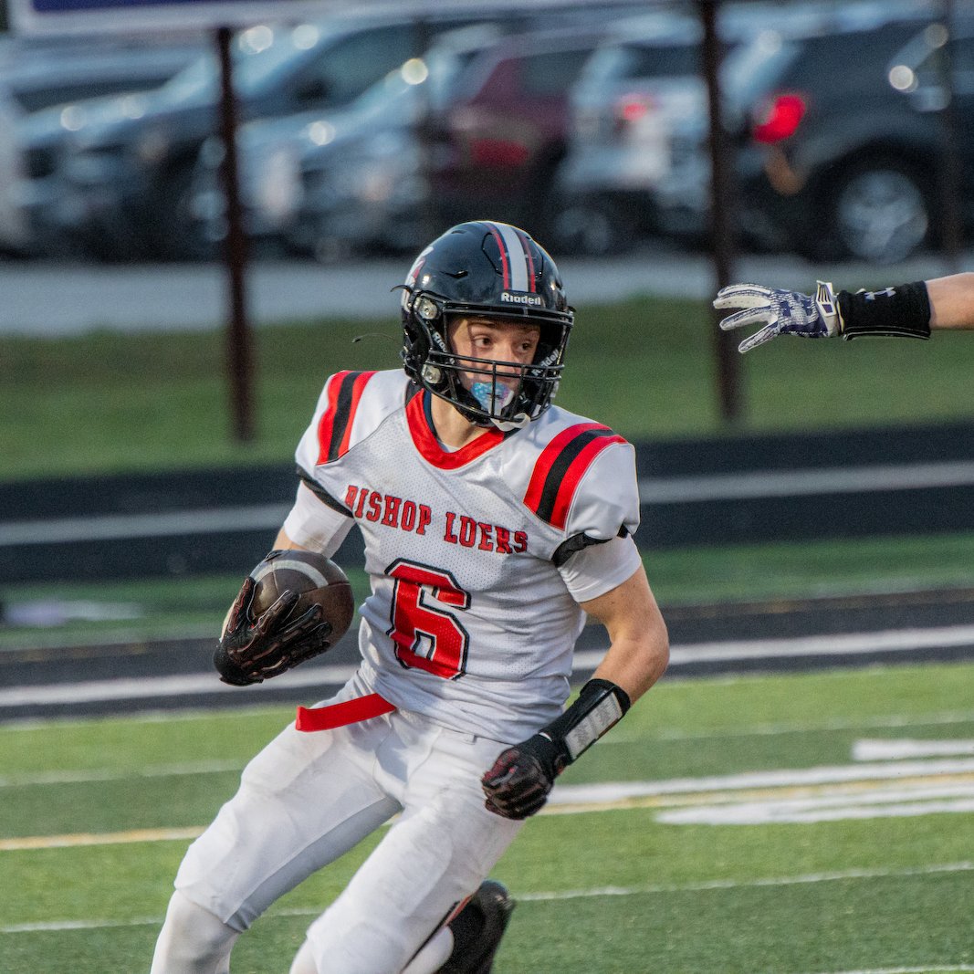 Rory Kelly (@rory_kelly_) on Twitter photo Mid-Season Highlights
Bishop Luers C/O 2028
2-Way Varsity Starter (CB/WR/ATH)
hudl.com/video/3/229867…
<a href="/BishopLuersFB/">Bishop Luers Football</a> <a href="/CoachKLindsay/">Kyle Lindsay</a> <a href="/Coach_Bradley7/">Carson Bradley</a> <a href="/TractionAp/">TractionAP</a> <a href="/Dre_Muhammad/">Dre Muhammad</a> <a href="/1_vowil/">Ivo</a> <a href="/jalen_vandy8/">Jalen Vanderbosch</a> <a href="/IndianaPreps/">Indiana Preps</a> <a href="/Bryan_Ault/">Bryan Ault - Midwest Scout</a> <a href="/PrepRedzoneIN/">Prep Redzone Indiana</a> <a href="/jcboice/">JC Boice</a> Mid-Season Highlights
Bishop Luers C/O 2028
2-Way Varsity Starter (CB/WR/ATH)
hudl.com/video/3/229867…
<a href="/BishopLuersFB/">Bishop Luers Football</a> <a href="/CoachKLindsay/">Kyle Lindsay</a> <a href="/Coach_Bradley7/">Carson Bradley</a> <a href="/TractionAp/">TractionAP</a> <a href="/Dre_Muhammad/">Dre Muhammad</a> <a href="/1_vowil/">Ivo</a> <a href="/jalen_vandy8/">Jalen Vanderbosch</a> <a href="/IndianaPreps/">Indiana Preps</a> <a href="/Bryan_Ault/">Bryan Ault - Midwest Scout</a> <a href="/PrepRedzoneIN/">Prep Redzone Indiana</a> <a href="/jcboice/">JC Boice</a>
