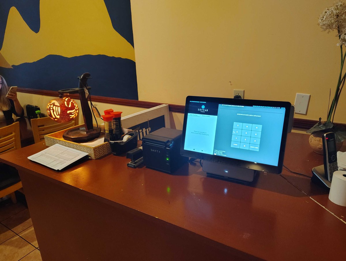 CPando_SkyTab's tweet image. 🍣✨ Craving sushi? Look no further than UMI in Franklin, TN! This Japanese restaurant is the perfect spot to chill with friends &amp;amp; family while enjoying authentic sushi, classic favorites, refreshing drinks, and so much more. 🥢Trust me, this place is a MUST-TRY! They’ve also…