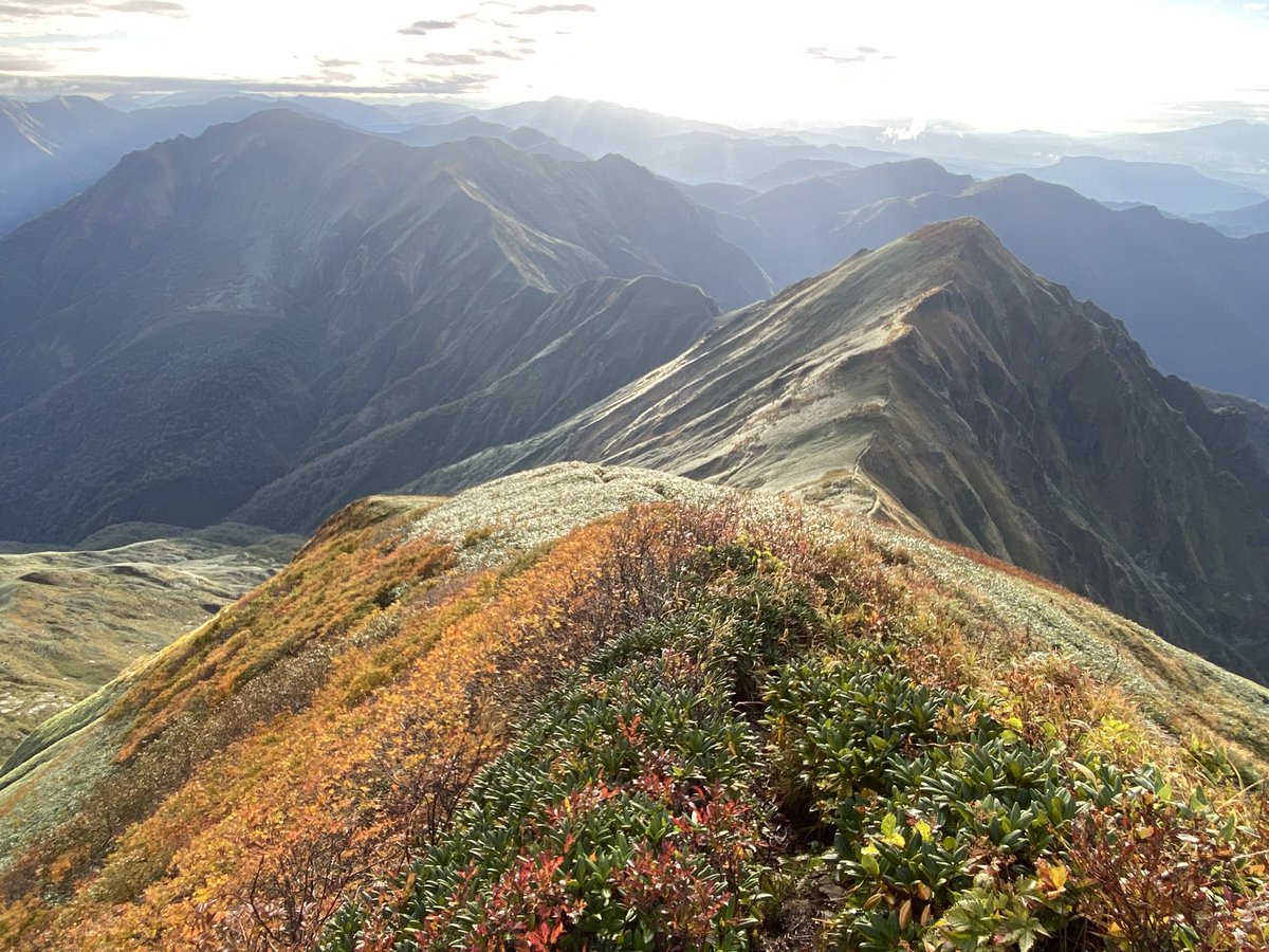 平標山の人(平標山の家公式) on X