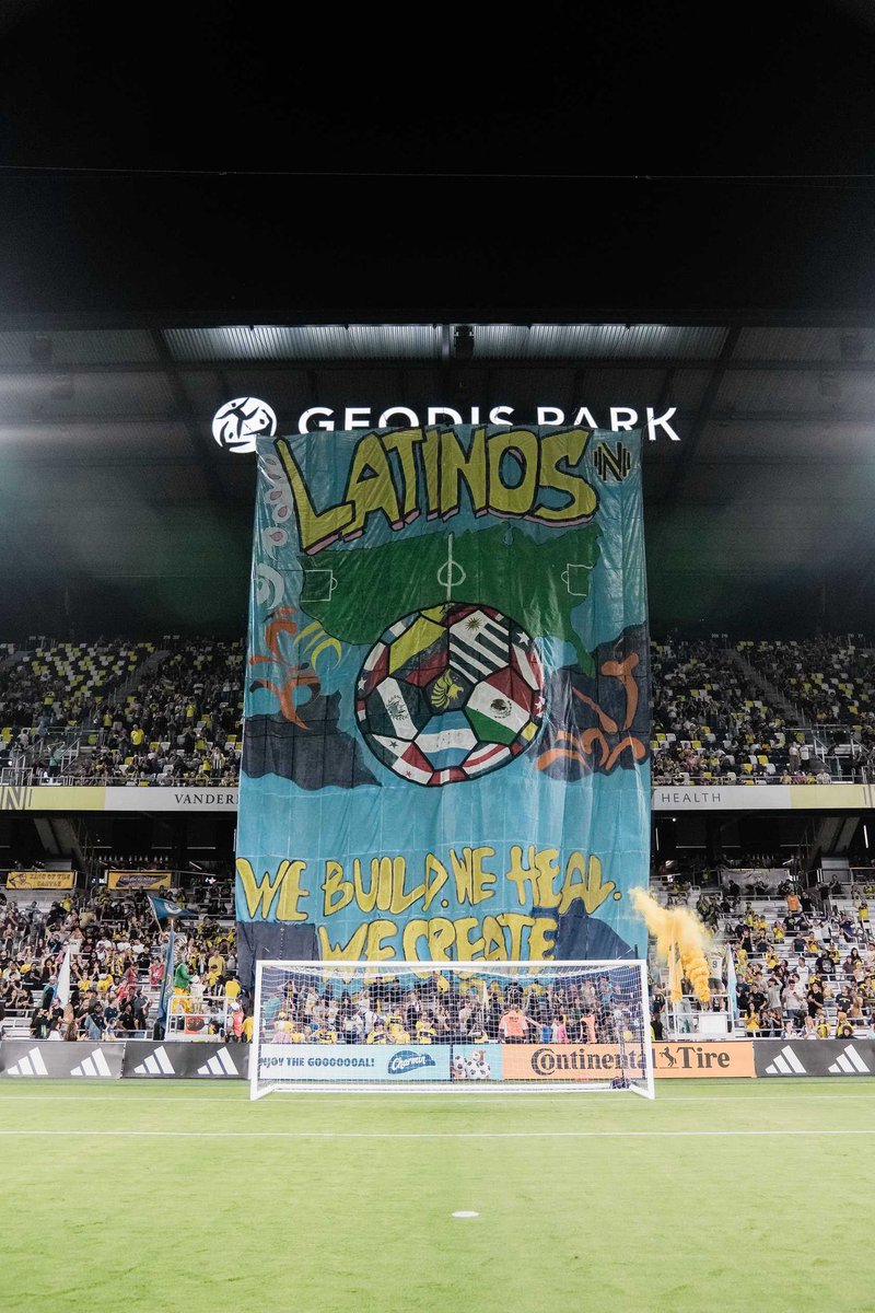 LaBrigadaDeOro's tweet photo. This past Saturday we had the amazing honor to display our tifo @GEODISPark for the @NashvilleSC game. In celebration of Hispanic Heritage Month. We truly thank 🙏🏽 all those who volunteered their time and effort in making this possible. In such a short time frame. 
#EveryoneN https://t.co/WgCczKf6fl