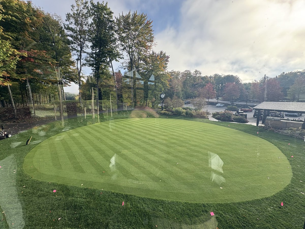 RBisser's tweet photo. First mow on the new putting green today! https://t.co/xUN0vIDYDW