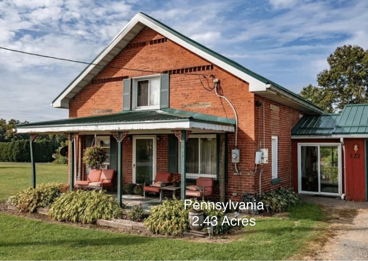 oldhousecalling's tweet image. c.1894 Historic #Pennsylvania Home (Former #Schoolhouse) on 2.43 #Acres.  countrylifedreams.com/c-1894-histori…