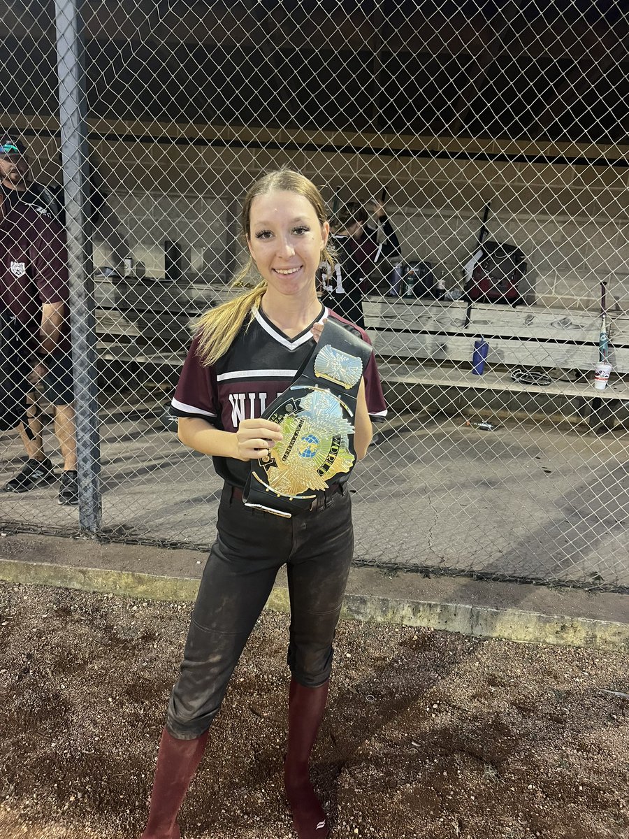 Coach Flores tweet media