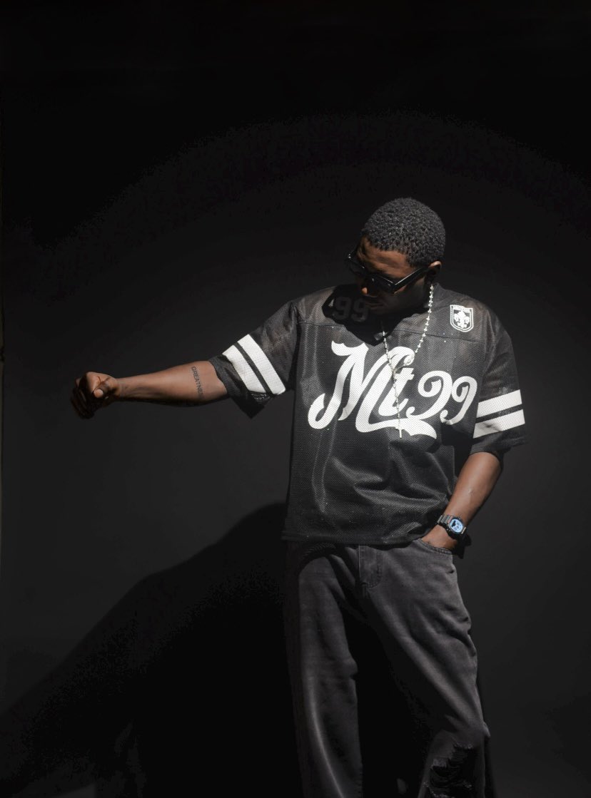 _wiselic_'s tweet image. #wiselic #made #in #black 🖤❤️🪖🦉